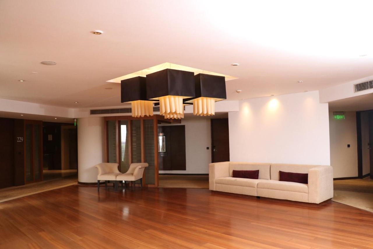 Holiday Inn Chandigarh Panchkula, An Ihg Hotel Εξωτερικό φωτογραφία The interior of the hotel