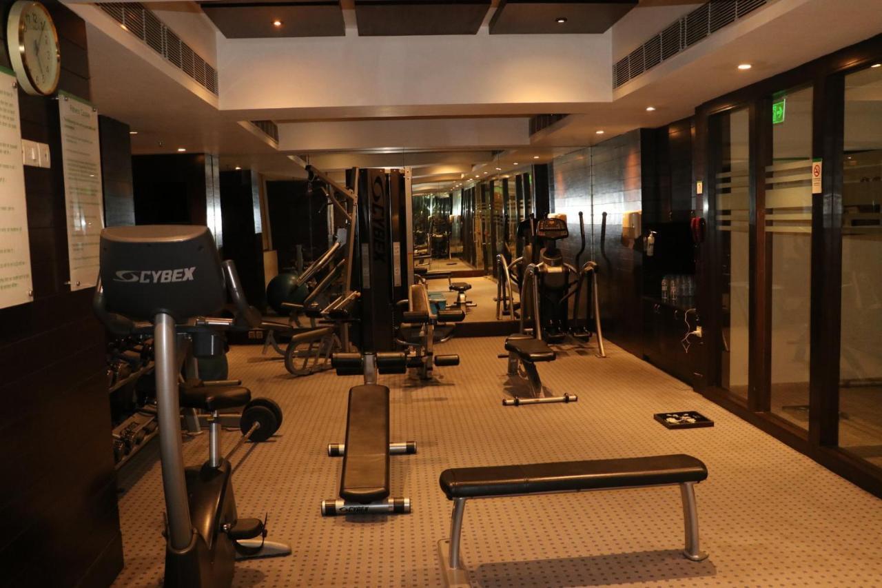 Holiday Inn Chandigarh Panchkula, An Ihg Hotel Εξωτερικό φωτογραφία The gym at the Taj Mahal Palace