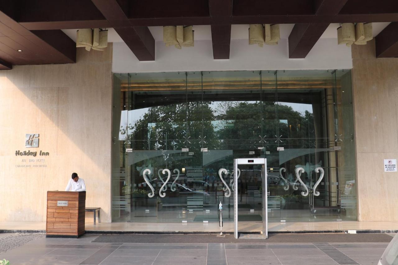 Holiday Inn Chandigarh Panchkula, An Ihg Hotel Εξωτερικό φωτογραφία The S Chandrasekhar Auditorium at the Indian Institute of Science